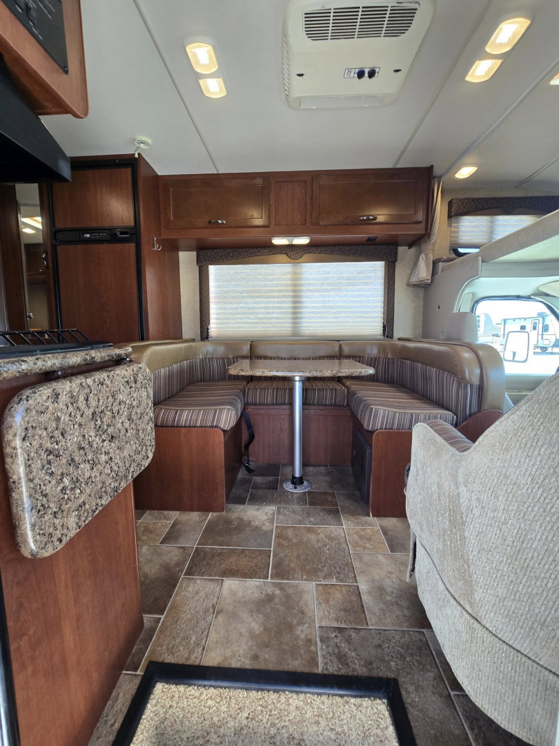 Used 2015 Thor Motor Coach Freedom Elite 23H Class C