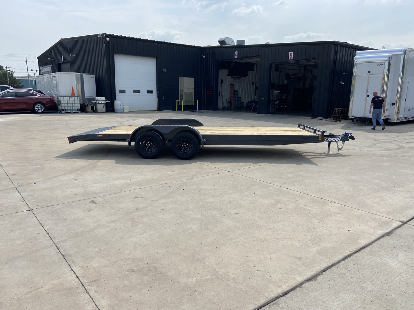 New Lamar 20' Equipment Trailer