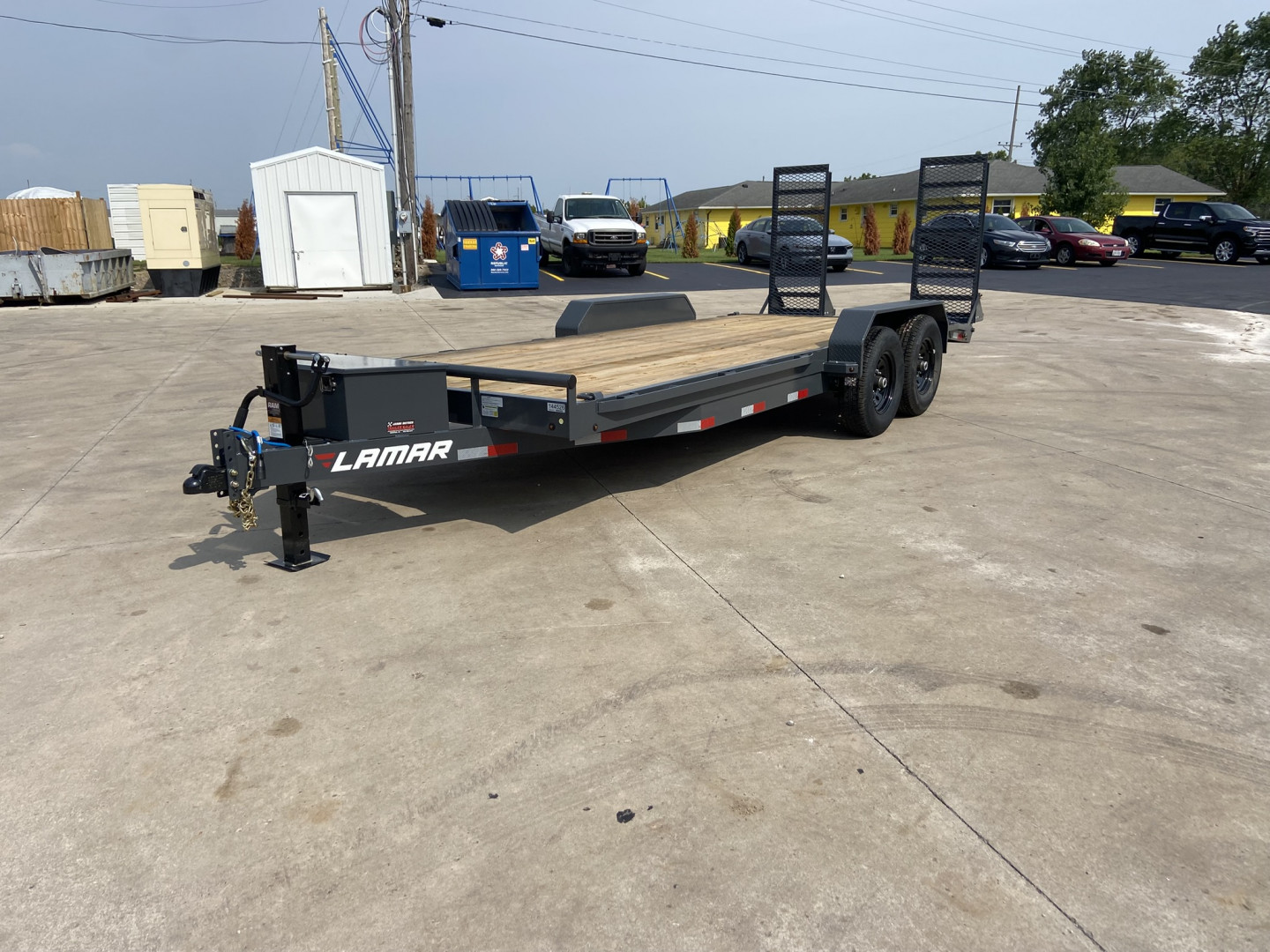 New Lamar 20' Equipment Trailer
