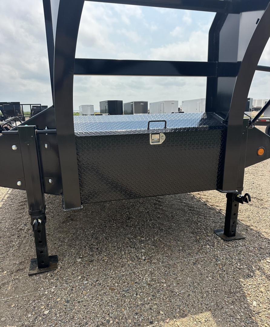 New 2026 PJ Trailers LD Low Pro Gooseneck 32' Flatbed Trailer