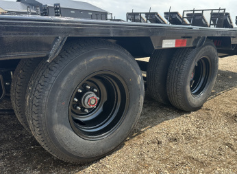 New 2026 PJ Trailers LD Low Pro Gooseneck 32' Flatbed Trailer