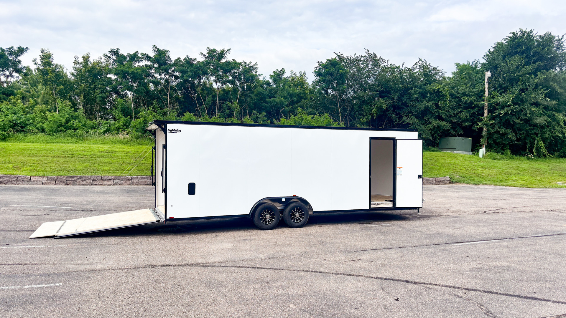 New Lightning 8.5x24 Enclosed Aluminum Car Hauler- Rear Ramp