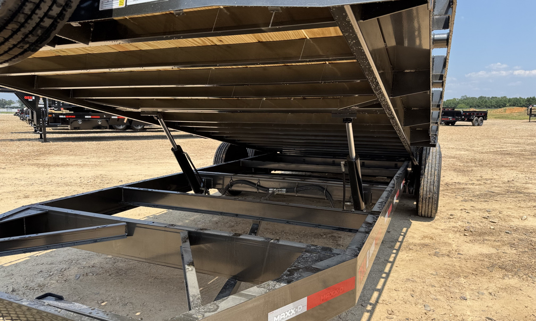 New 2026 MAXX-D T8X10224 Tilt Trailer