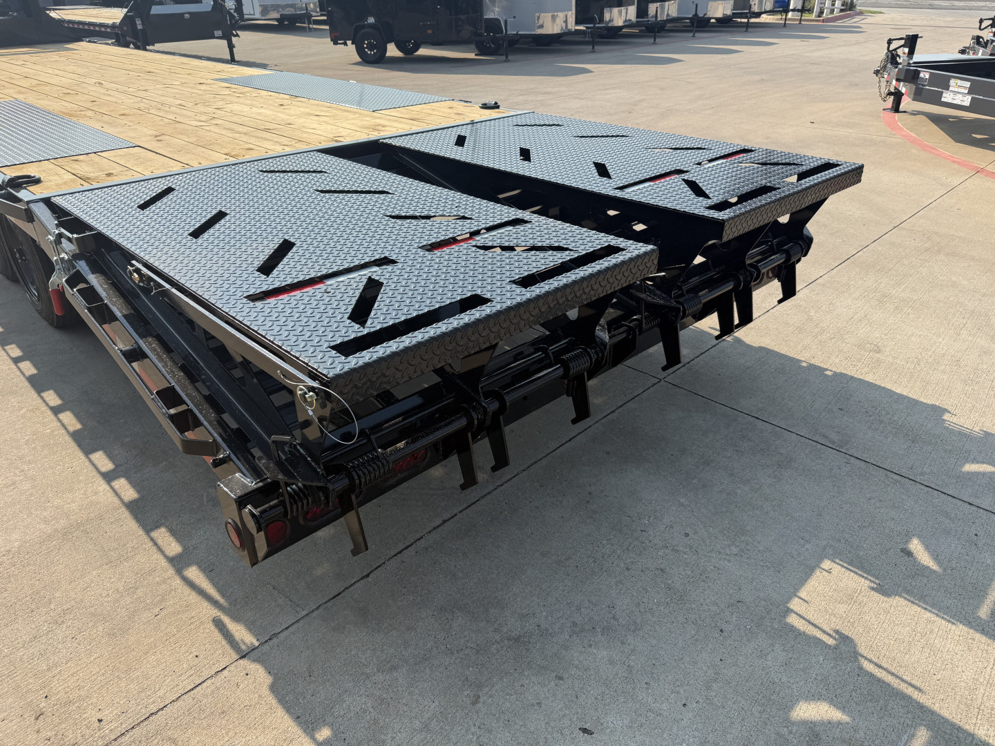 New 2025 Iron Bull FDG 16k 102x30 Flatbed Trailer