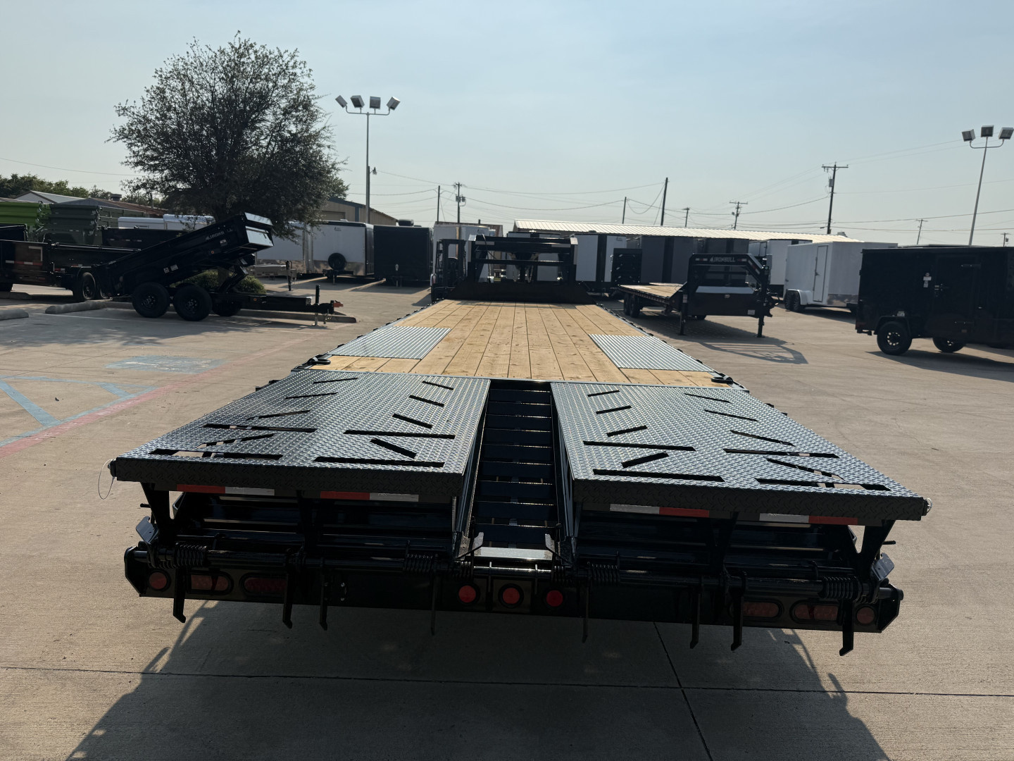 New 2025 Iron Bull FDG 16k 102x30 Flatbed Trailer
