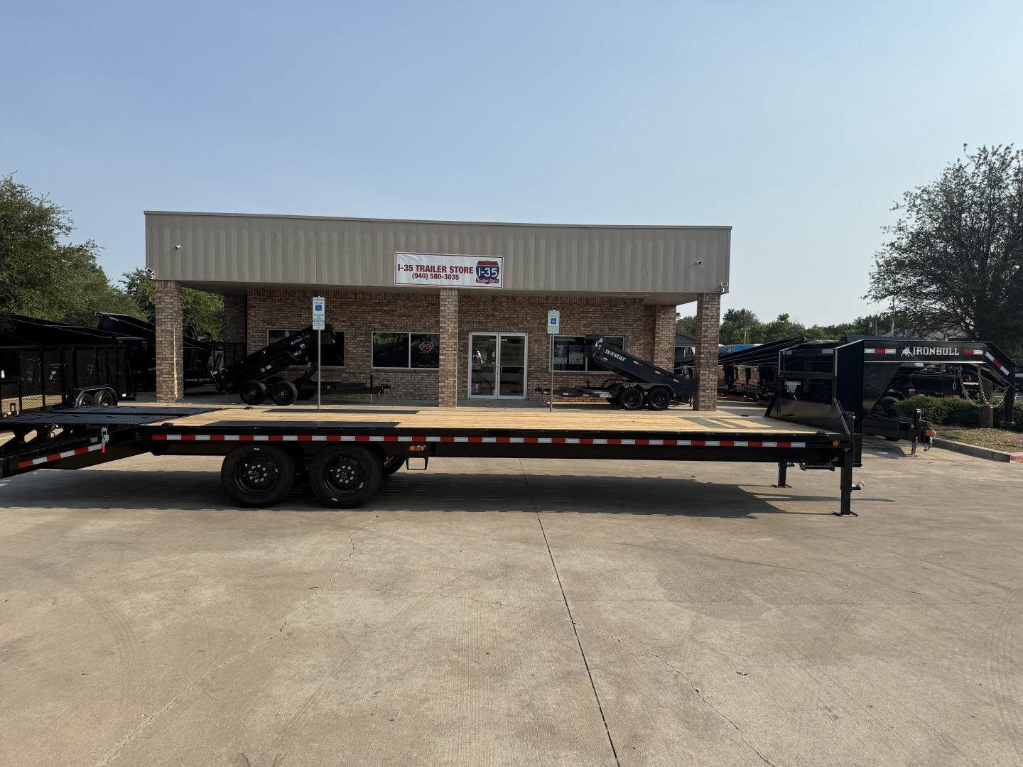 New 2025 Iron Bull FDG 16k 102x30 Flatbed Trailer