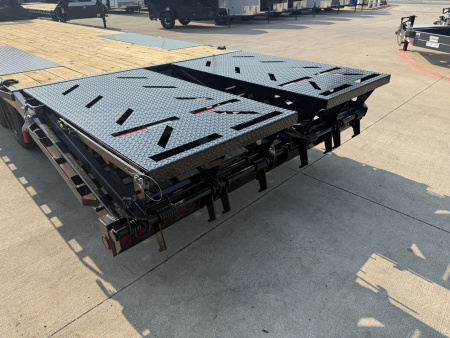 New 2025 Iron Bull FDG 16k 102x30 Flatbed Trailer