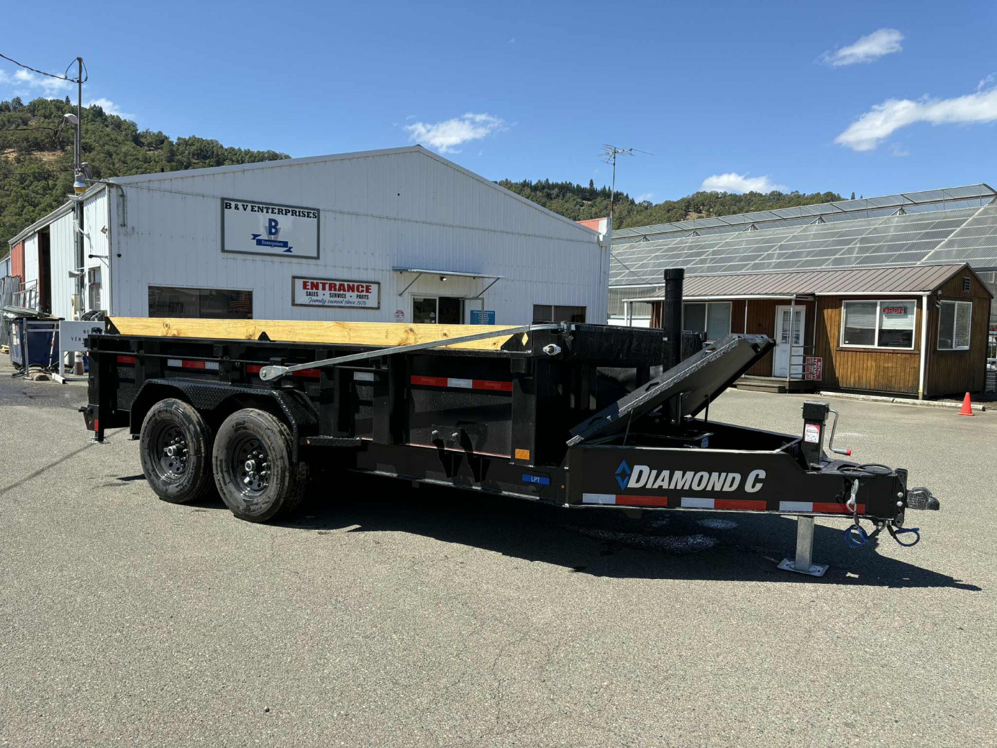 New 2026 Diamond C Trailers LPT207 14X82 14K Dump Trailer ONYX BLACK