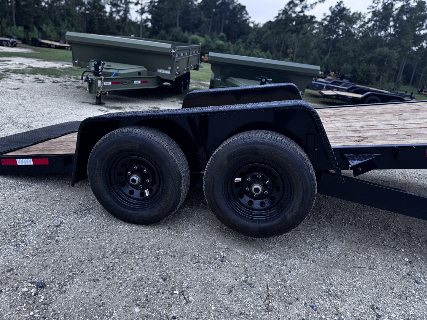 New 2025 Triple Crown Trailers 7x20 10k Power Tilt