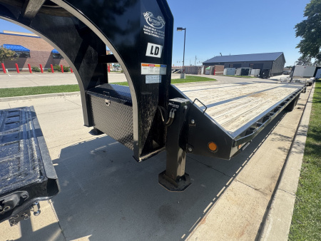 Used LIKE New 2024 PJ 36’ Gooseneck Deckover 31’ plus 5’ x 102” with 2-12K tandem dual axles=26K