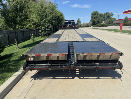 Used LIKE New 2024 PJ 36’ Gooseneck Deckover 31’ plus 5’ x 102” with 2-12K tandem dual axles=26K