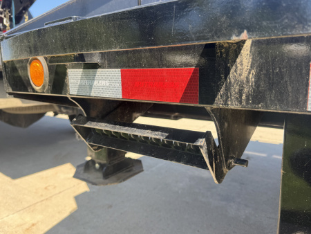 Used LIKE New 2024 PJ 36’ Gooseneck Deckover 31’ plus 5’ x 102” with 2-12K tandem dual axles=26K