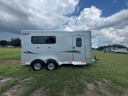 New 2026 Shadow 3H Stablemate w/ Escape Door Horse Trailer
