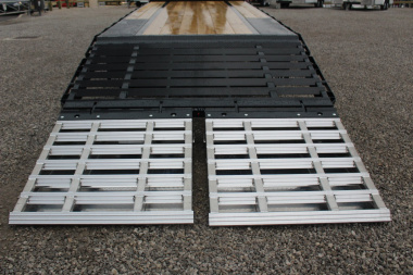 New 2025 Moritz FDGH DT 20' + 5' GOOSENECK Deckover Flatbed Trailer- Full Width Aluminum Ramps- 17900# GVW