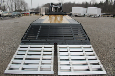 New 2025 Moritz FDGH DT 20' + 5' GOOSENECK Deckover Flatbed Trailer- Full Width Aluminum Ramps- 17900# GVW