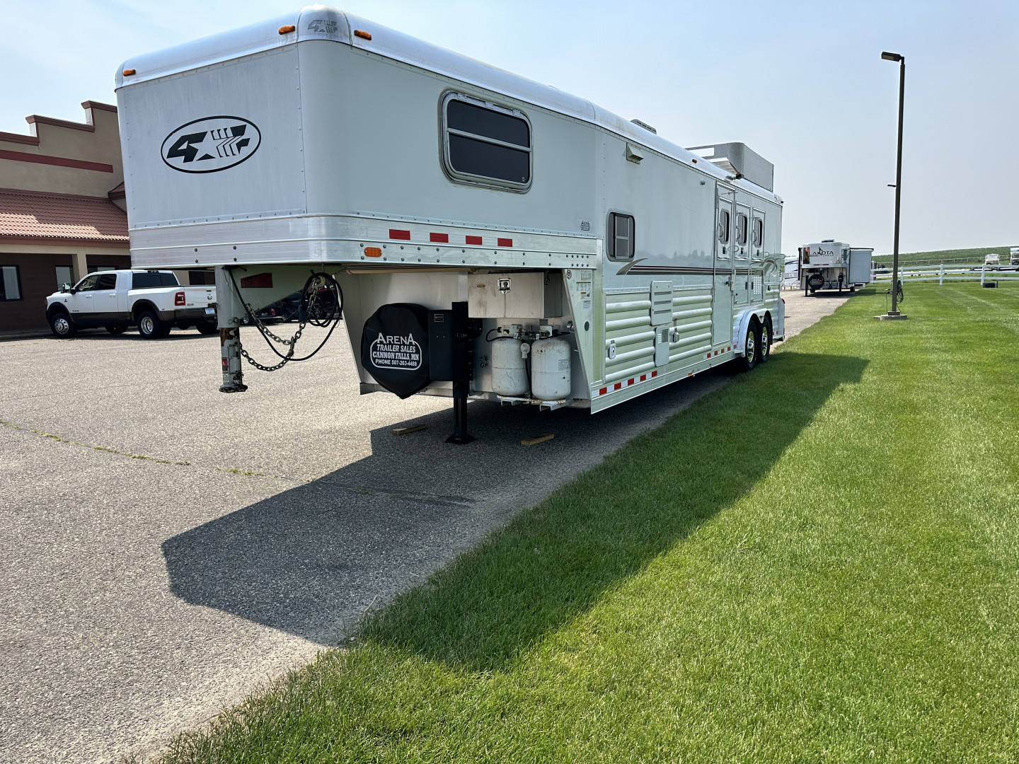 Used 2007 4-Star Trailers 3H LQ Horse Trailer