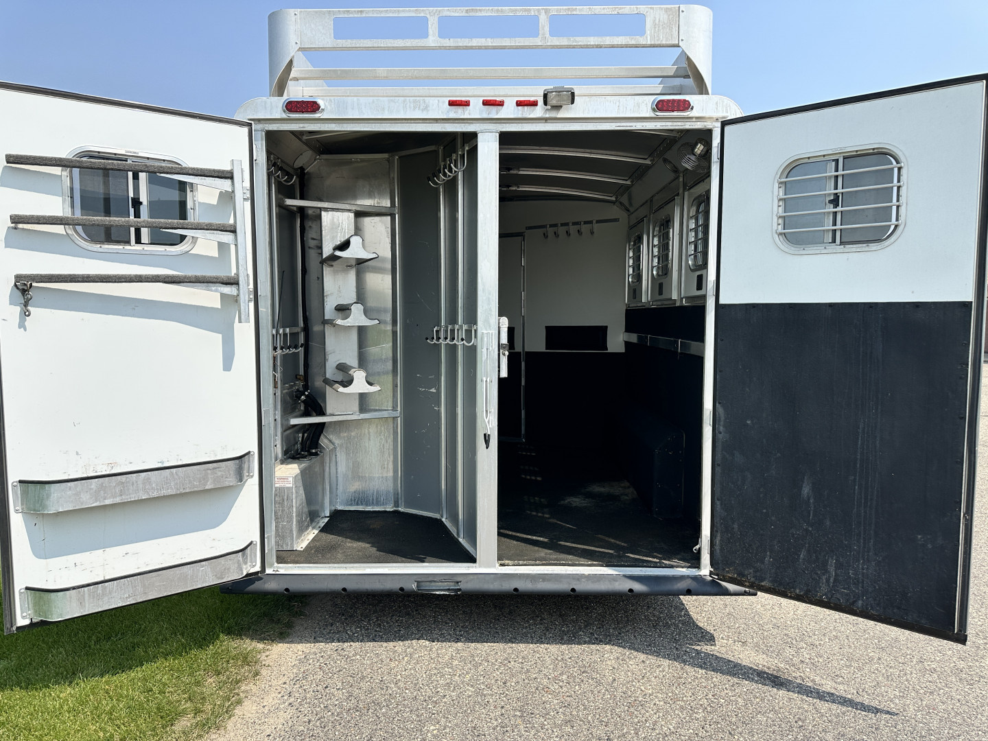 Used 2007 4-Star Trailers 3H LQ Horse Trailer