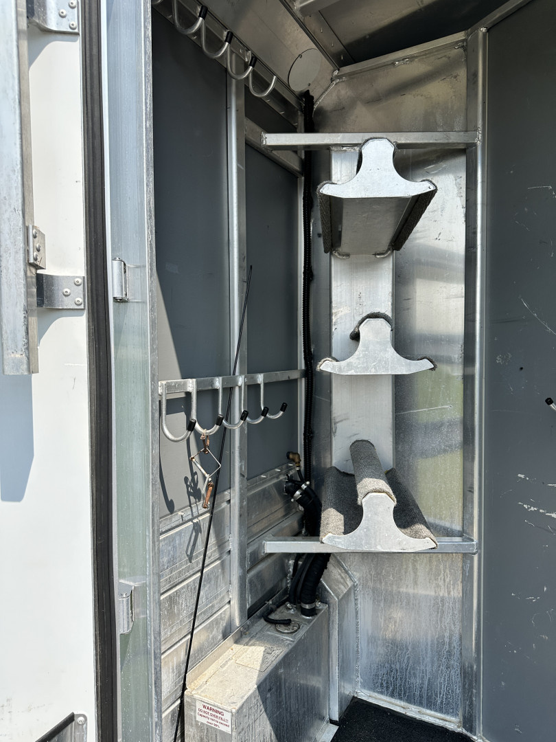 Used 2007 4-Star Trailers 3H LQ Horse Trailer