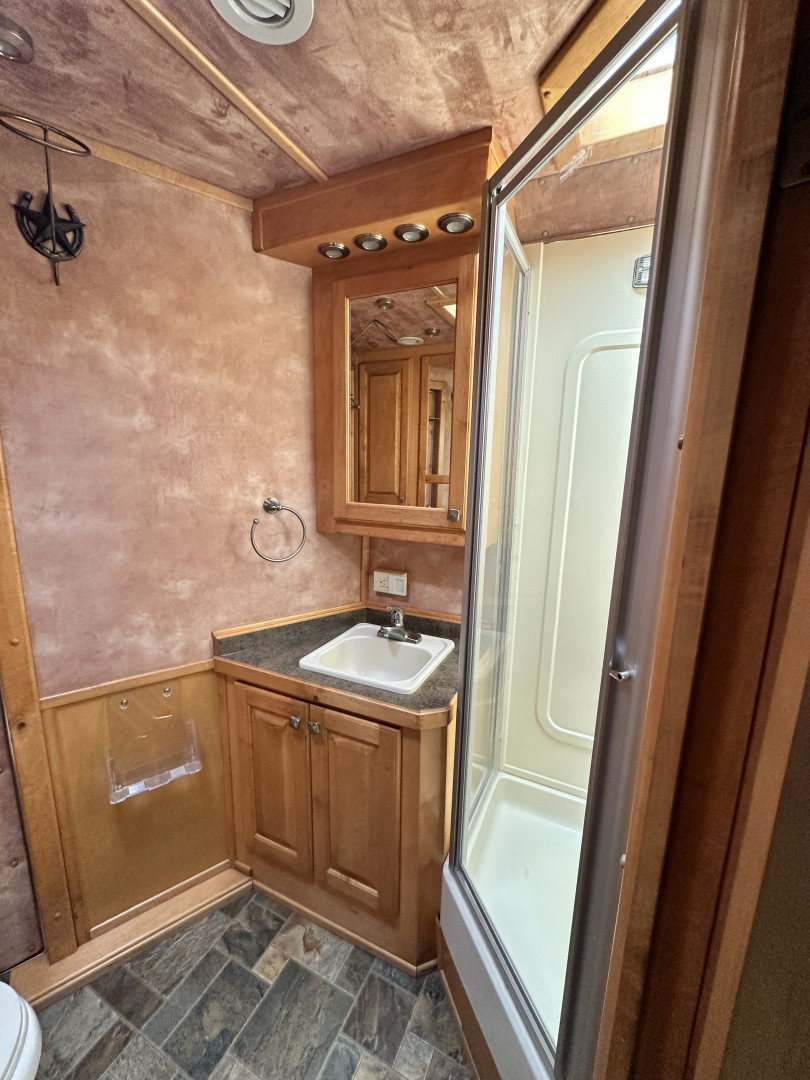 Used 2007 4-Star Trailers 3H LQ Horse Trailer