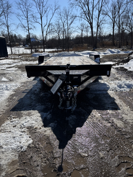 New 2025 H&H HCH8218BP-100 Car Hauler (16+2)