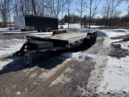 New 2025 H&H HCH8218BP-100 Car Hauler (16+2)