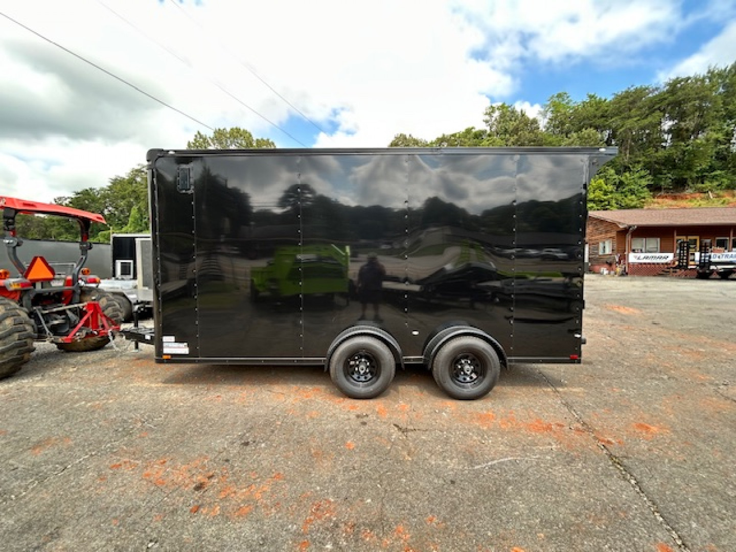 2026 Outlaw photo 3