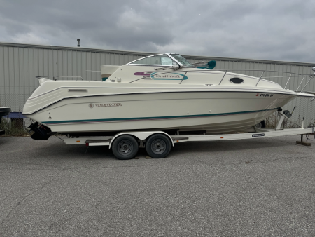 Used 1995 Rinker Fiesta Vee 265 Cuddy Cabin