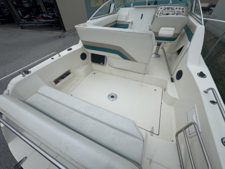 Used 1995 Rinker Fiesta Vee 265 Cuddy Cabin