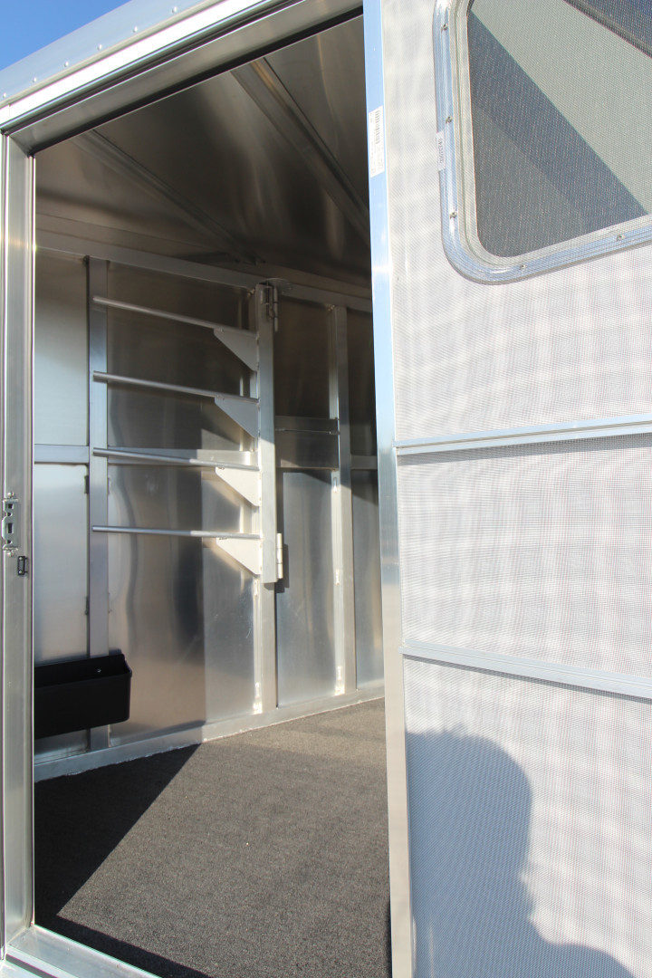 New 2025 Featherlite Trailers 9400-7224 Horse Trailer