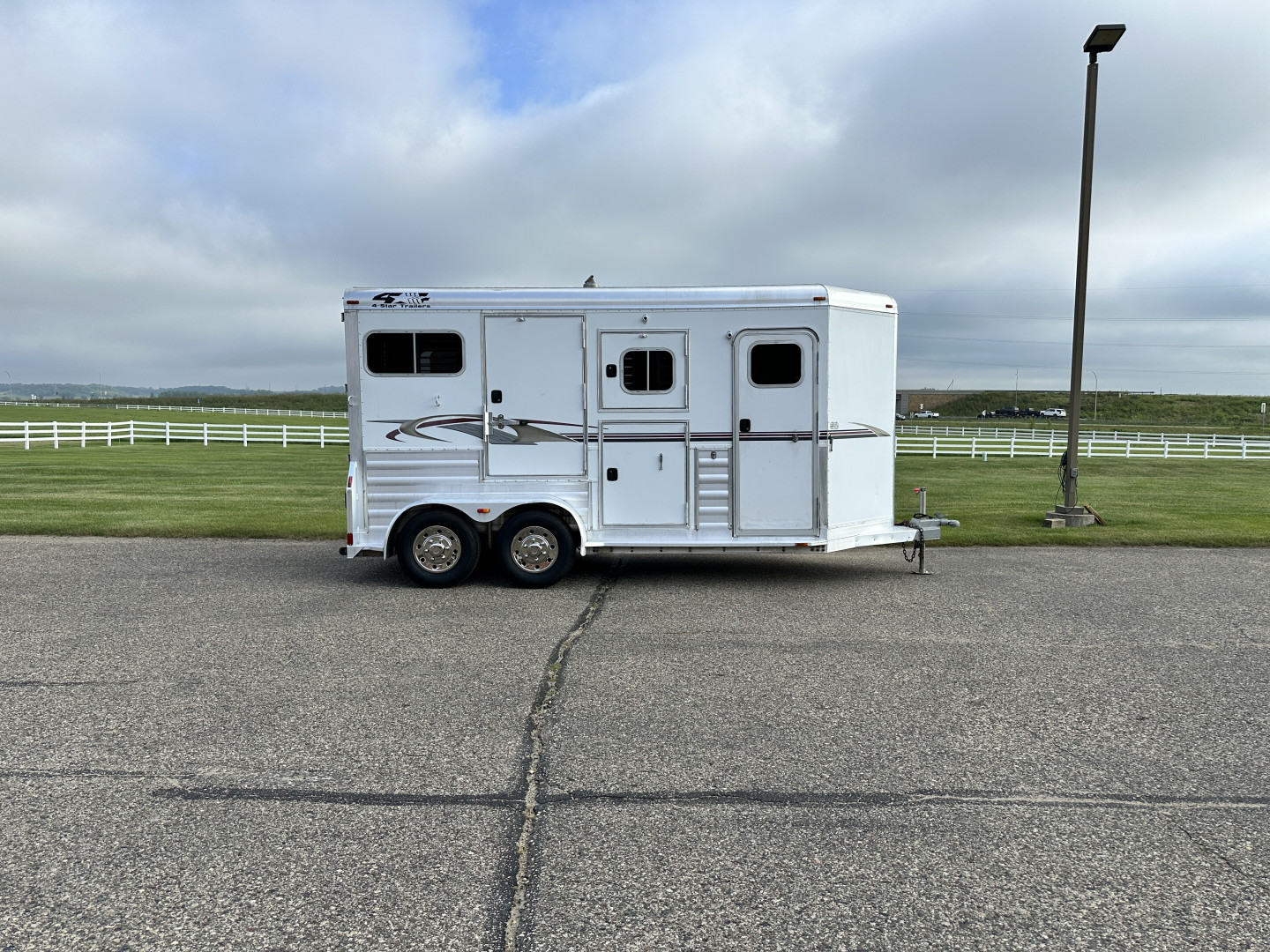 Used 2006 4-Star Trailers 2H BP Str. Load w/ Mangers Horse Trailer