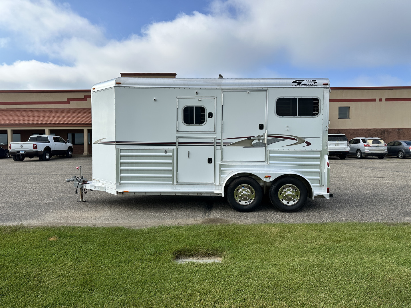 Used 2006 4-Star Trailers 2H BP Str. Load w/ Mangers Horse Trailer