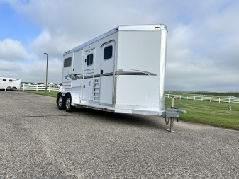 Used 2006 4-Star Trailers 2H BP Str. Load w/ Mangers Horse Trailer