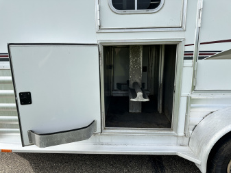 Used 2006 4-Star Trailers 2H BP Str. Load w/ Mangers Horse Trailer