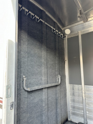 Used 2006 4-Star Trailers 2H BP Str. Load w/ Mangers Horse Trailer