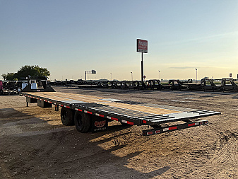 New 2026 Diamond C 102"x40' Engineered Beam FMAX212 w/ Hyd. Dovetail Pacesetter Edition