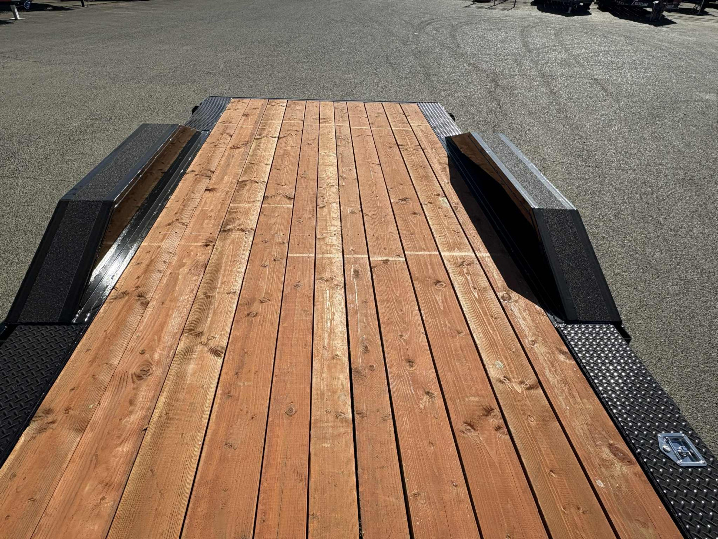 New CAR HAULER DRIVE OVER FENDERS 2026 10K VERSATILE HD718TA3 7X18 ROCK CRAWLER TRAILER BLACK