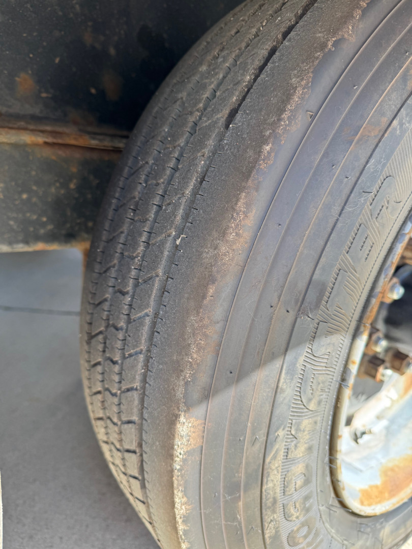 Used 2018 Midsota 32' FLATBED Gooseneck