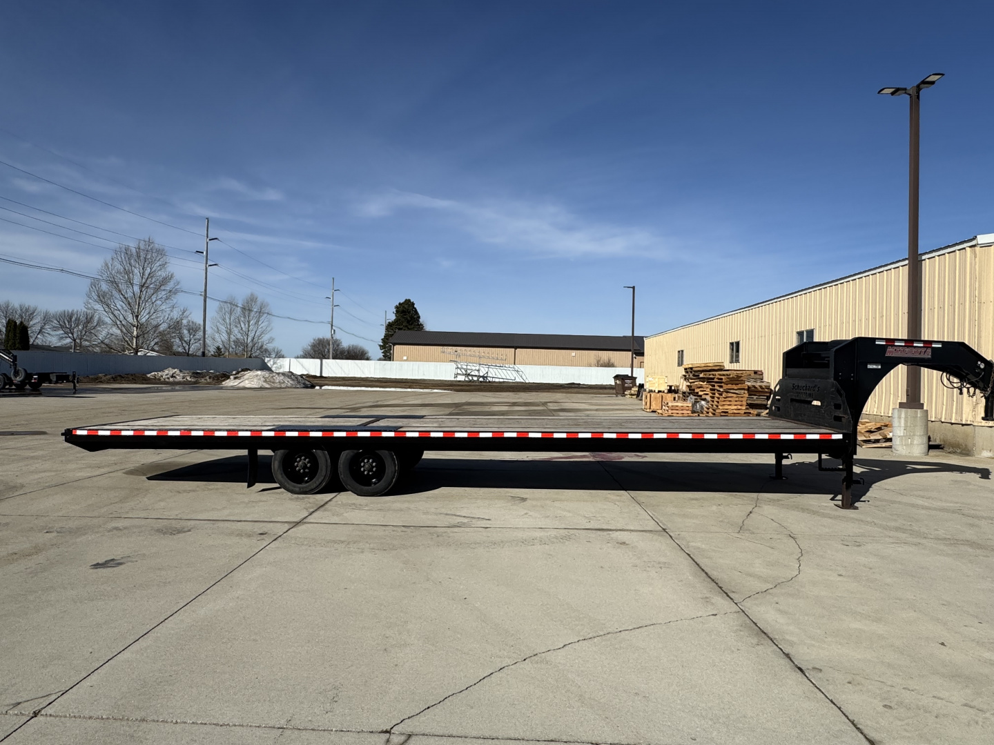 Used 2018 Midsota 32' FLATBED Gooseneck