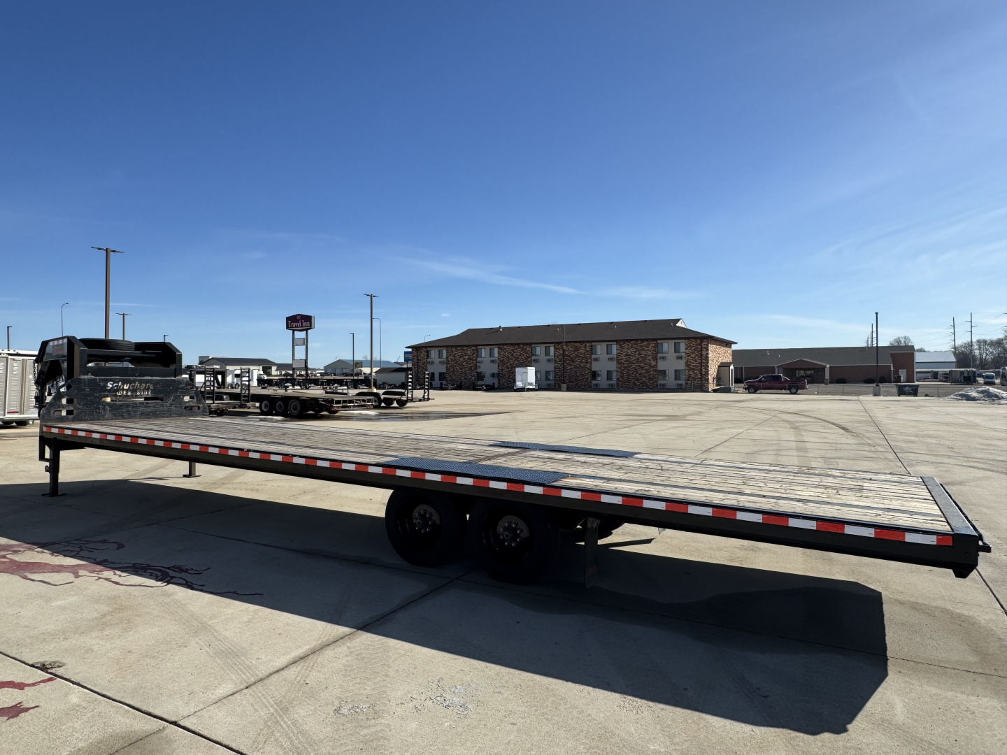 Used 2018 Midsota 32' FLATBED Gooseneck