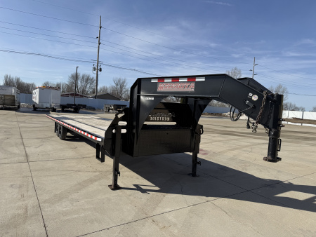 Used 2018 Midsota 32' FLATBED Gooseneck
