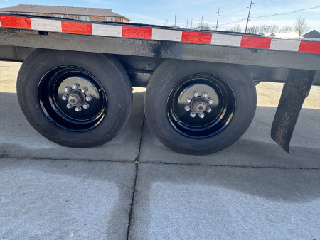 Used 2018 Midsota 32' FLATBED Gooseneck