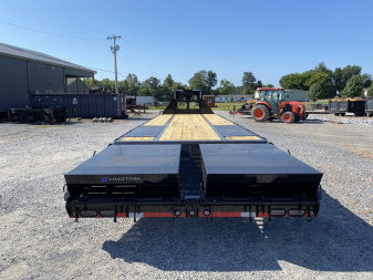 New 2025 Load Trail 102"x32' 24k Gooseneck Flatbed Trailer