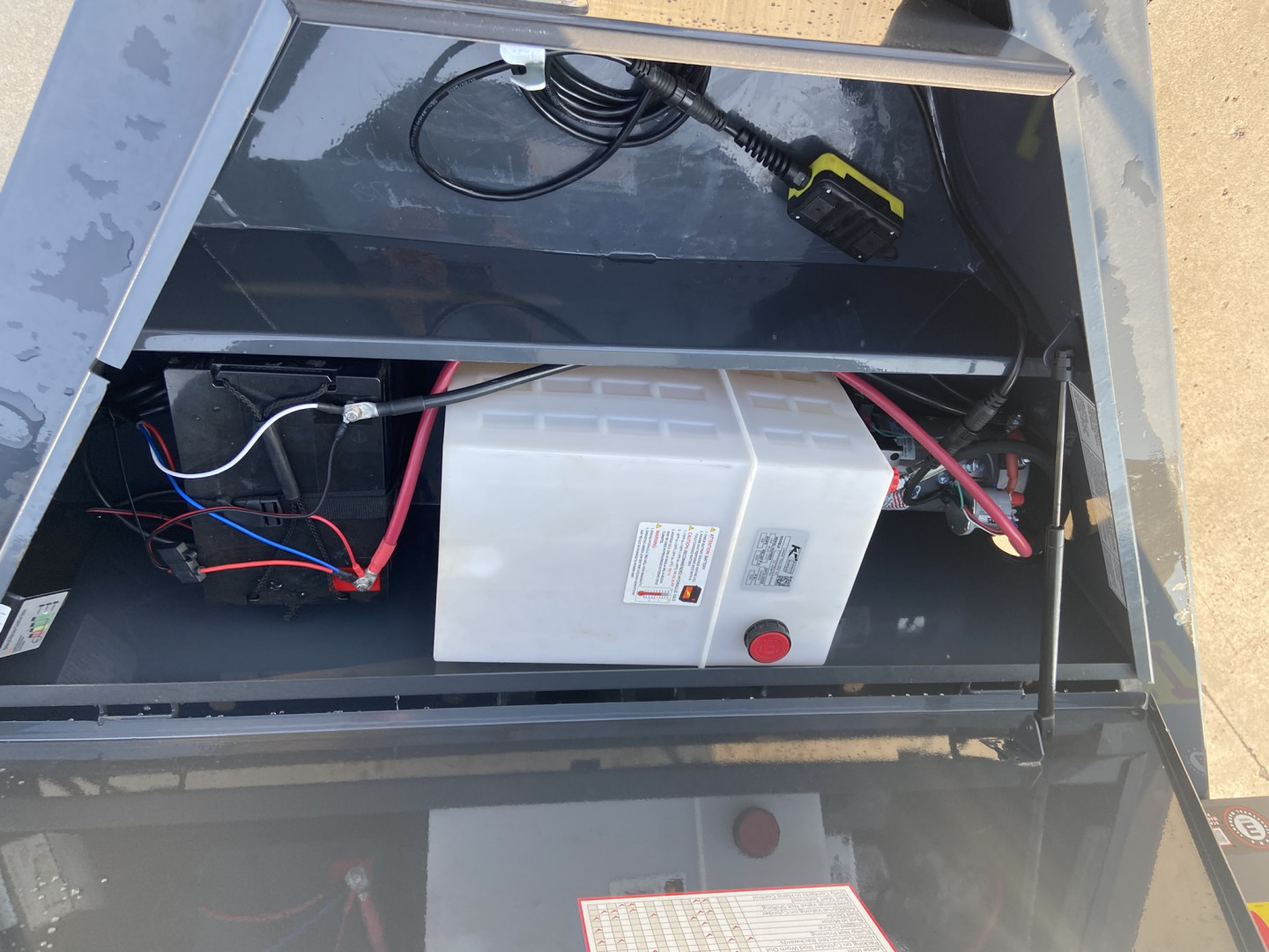 New Lamar 16' Dump Trailer