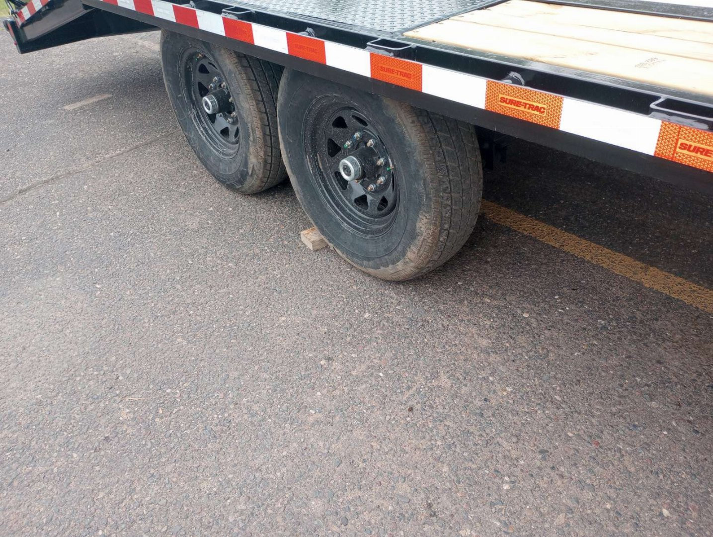 Used 2025 Sure-Trac 25' Deckover Deckover Trailer