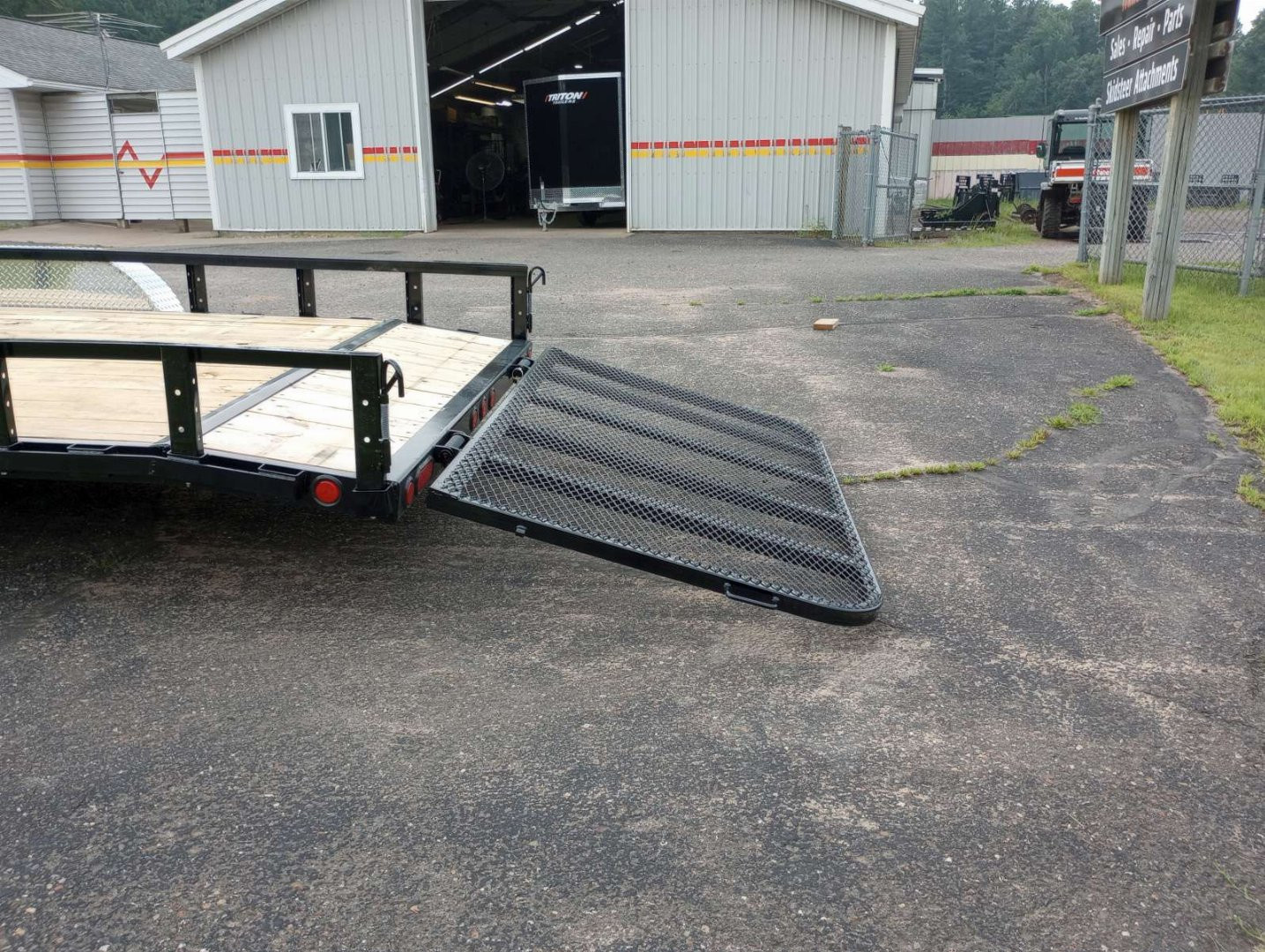 New 2026 PJ TRAILERS 83" Tandem Axle Utility (UL) 22' Utility Trailer-ATV Side Ramps