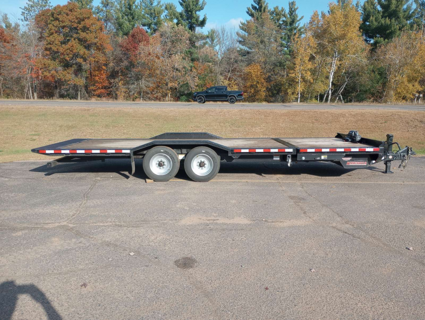 Used 2025 MIDSOTA TBWB-24 Equipment / Tilt Trailer