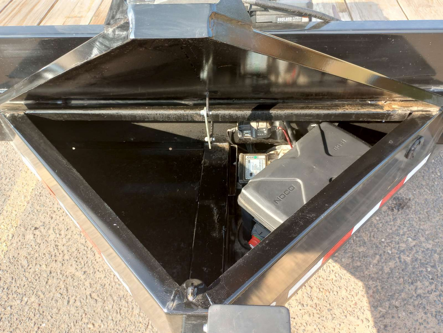 Used 2025 MIDSOTA TBWB-24 Equipment / Tilt Trailer