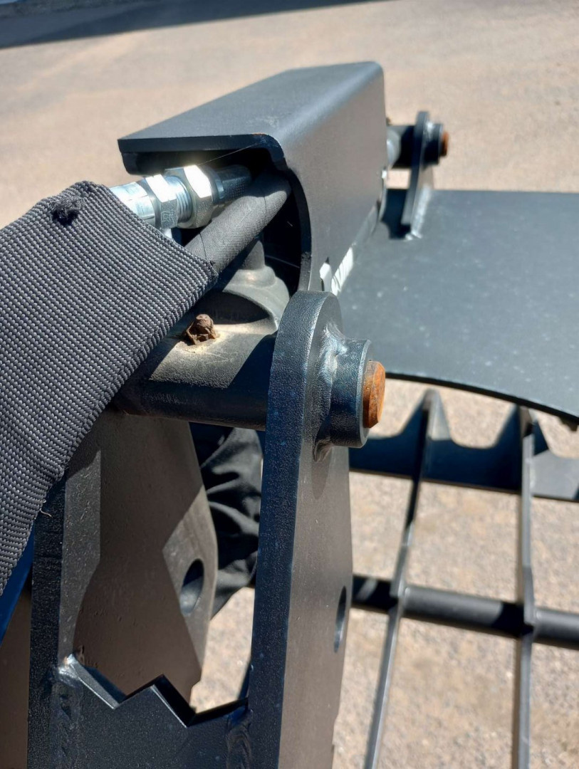 New 2025 Jenkins Iron and Steel 84" Debris Grapple