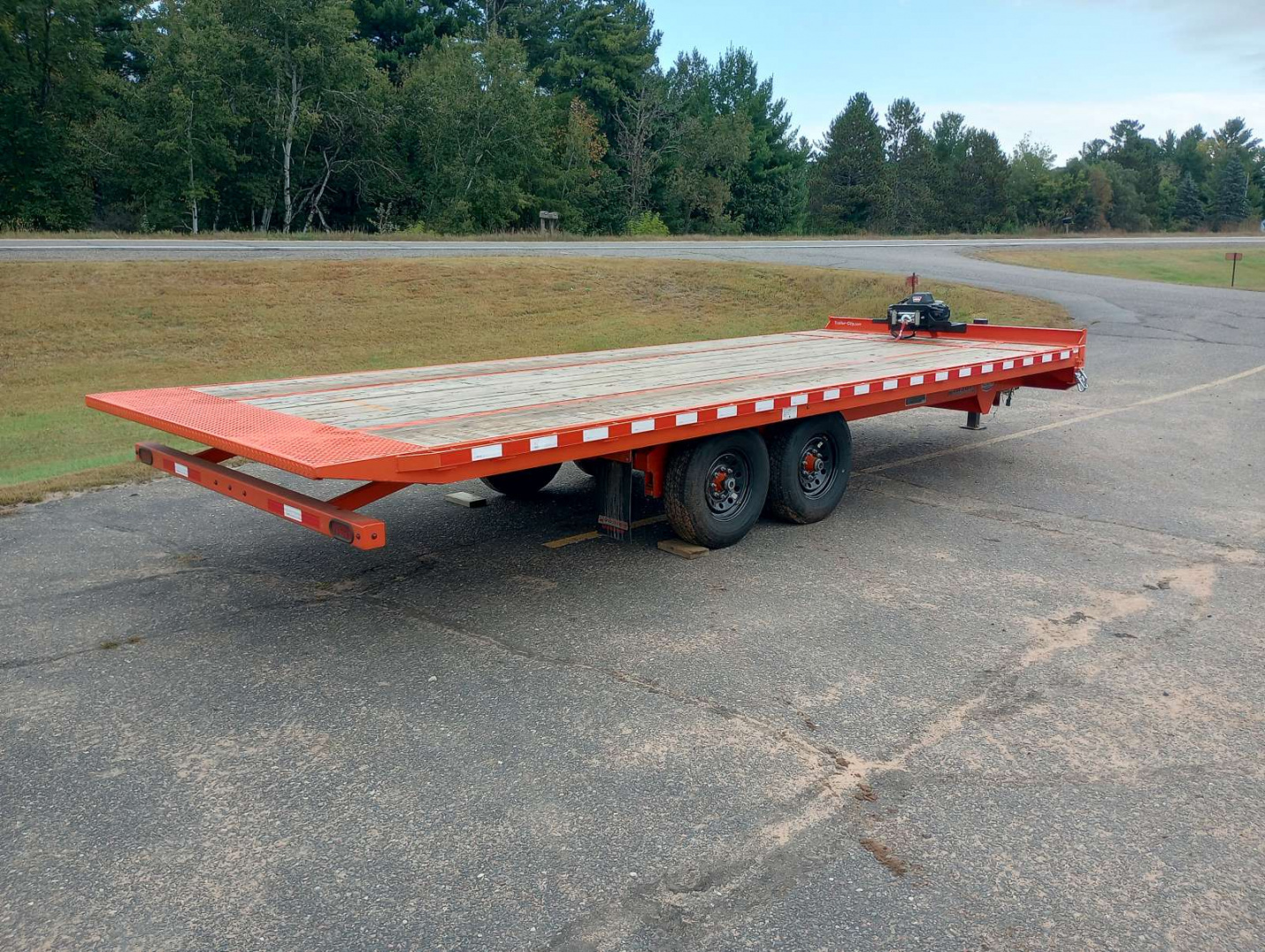 Used 2024 MIDSOTA TBO-22 Deckover Tilt Bed Trailer