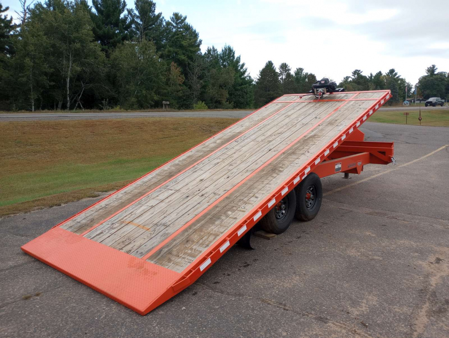 Used 2024 MIDSOTA TBO-22 Deckover Tilt Bed Trailer